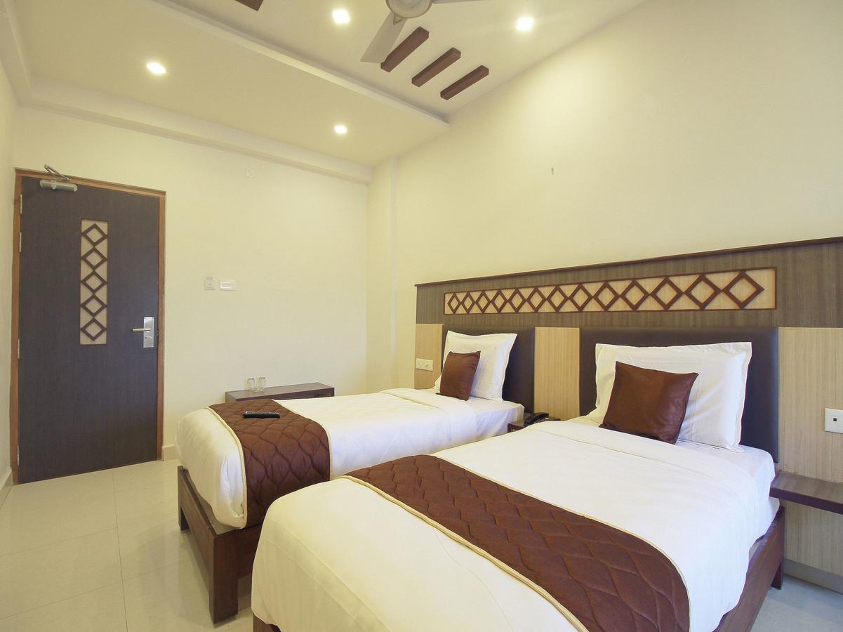 Oyo 11489 Pkn Classic Regency มทุราย ภายนอก รูปภาพ