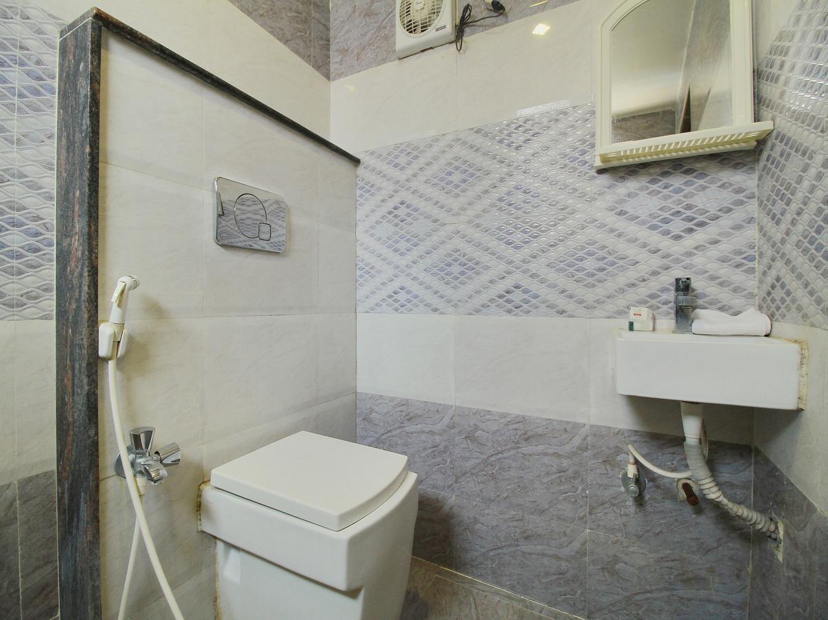 Oyo 11489 Pkn Classic Regency มทุราย ภายนอก รูปภาพ