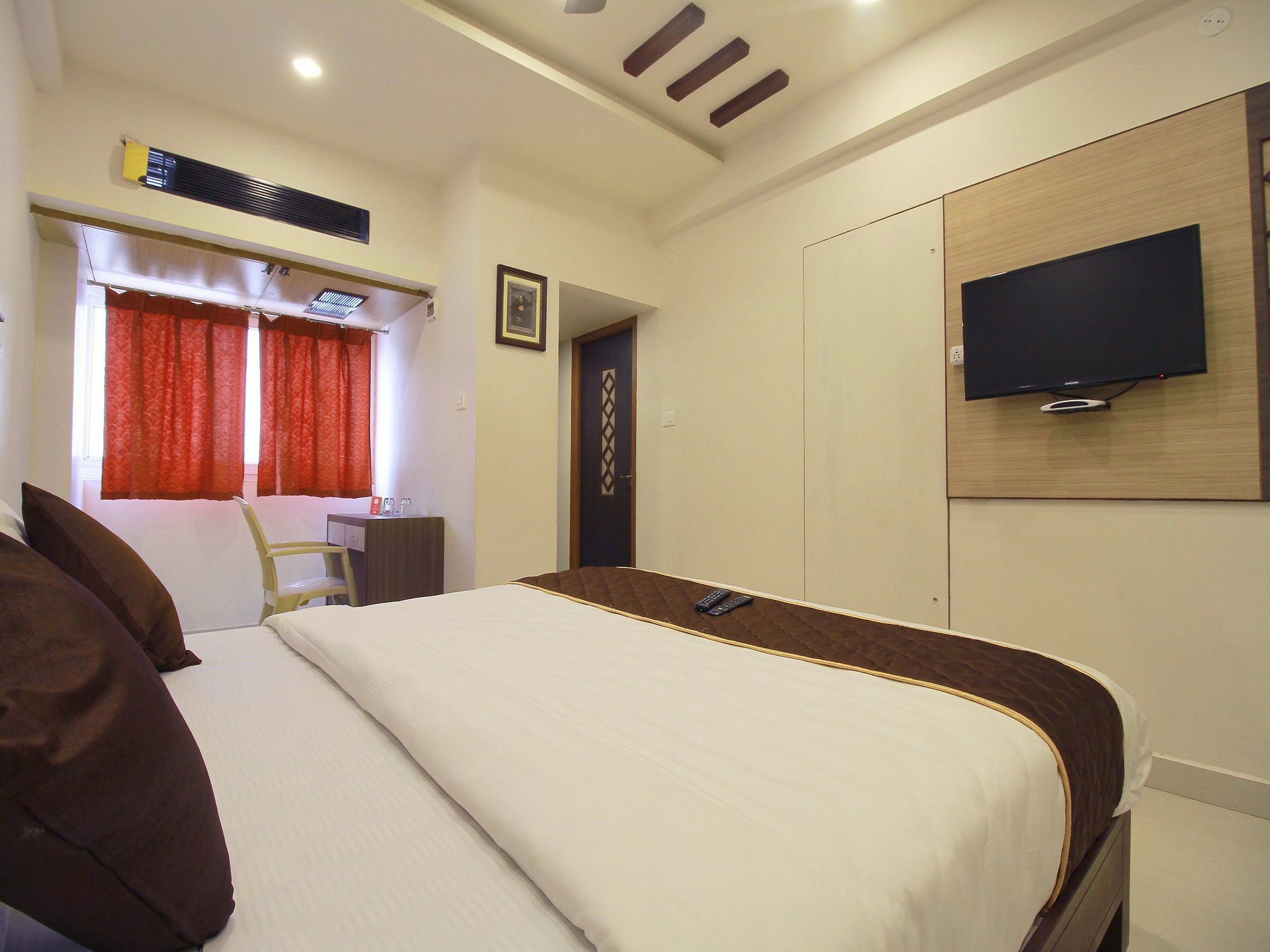 Oyo 11489 Pkn Classic Regency มทุราย ภายนอก รูปภาพ
